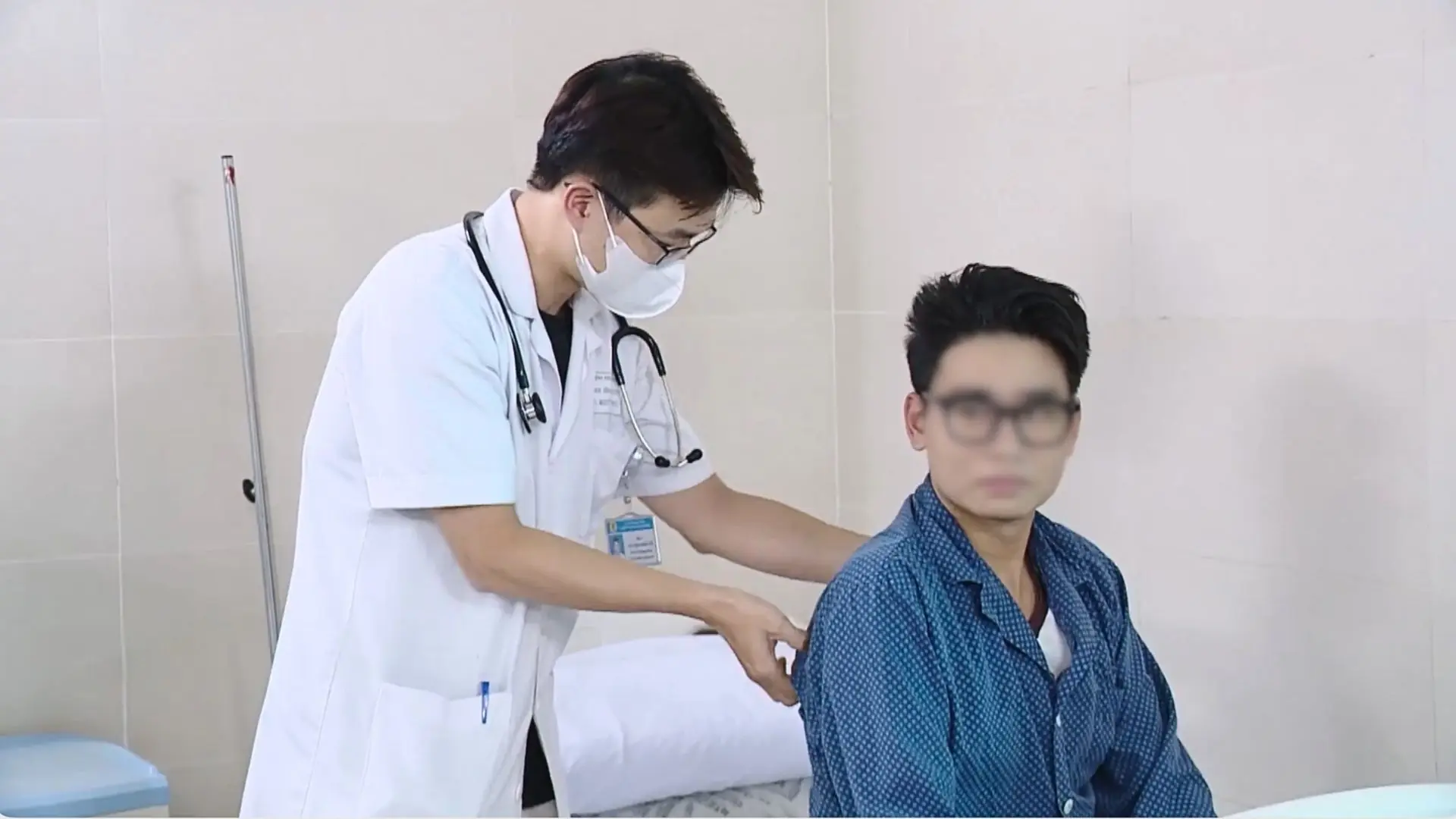 Từng bước tiến tới miễn viện phí cho người dân 